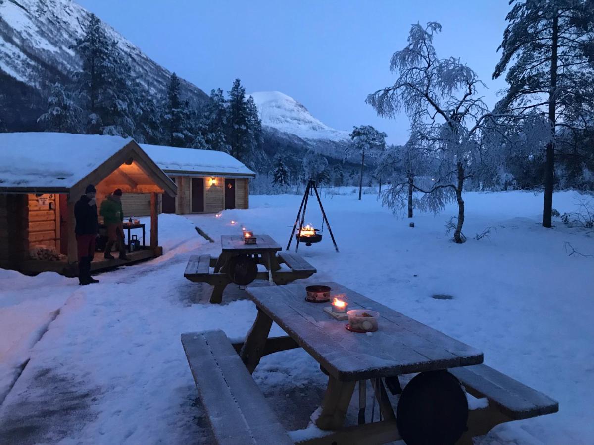 Camp Dronningkrona Alvundeid ภายนอก รูปภาพ